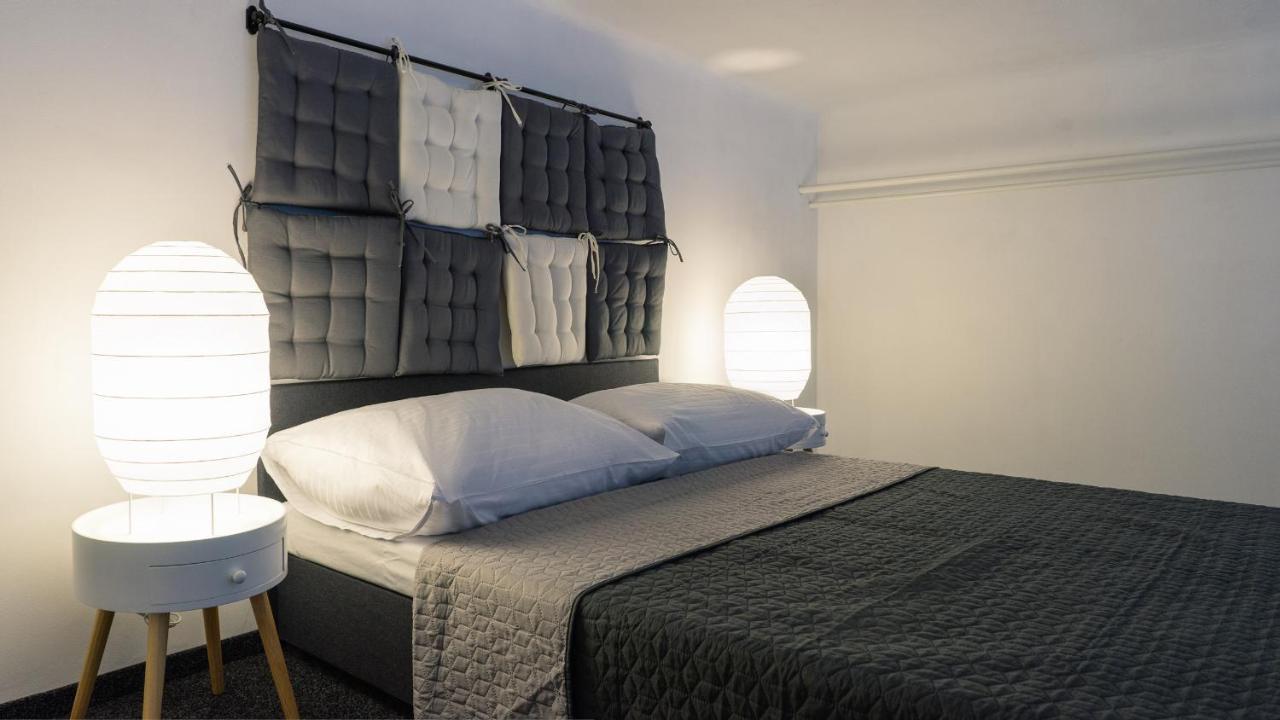 Apartment Happy Days Sokolska Prague