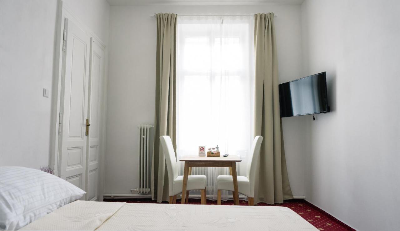 Happy Days Sokolska Apartment Prague