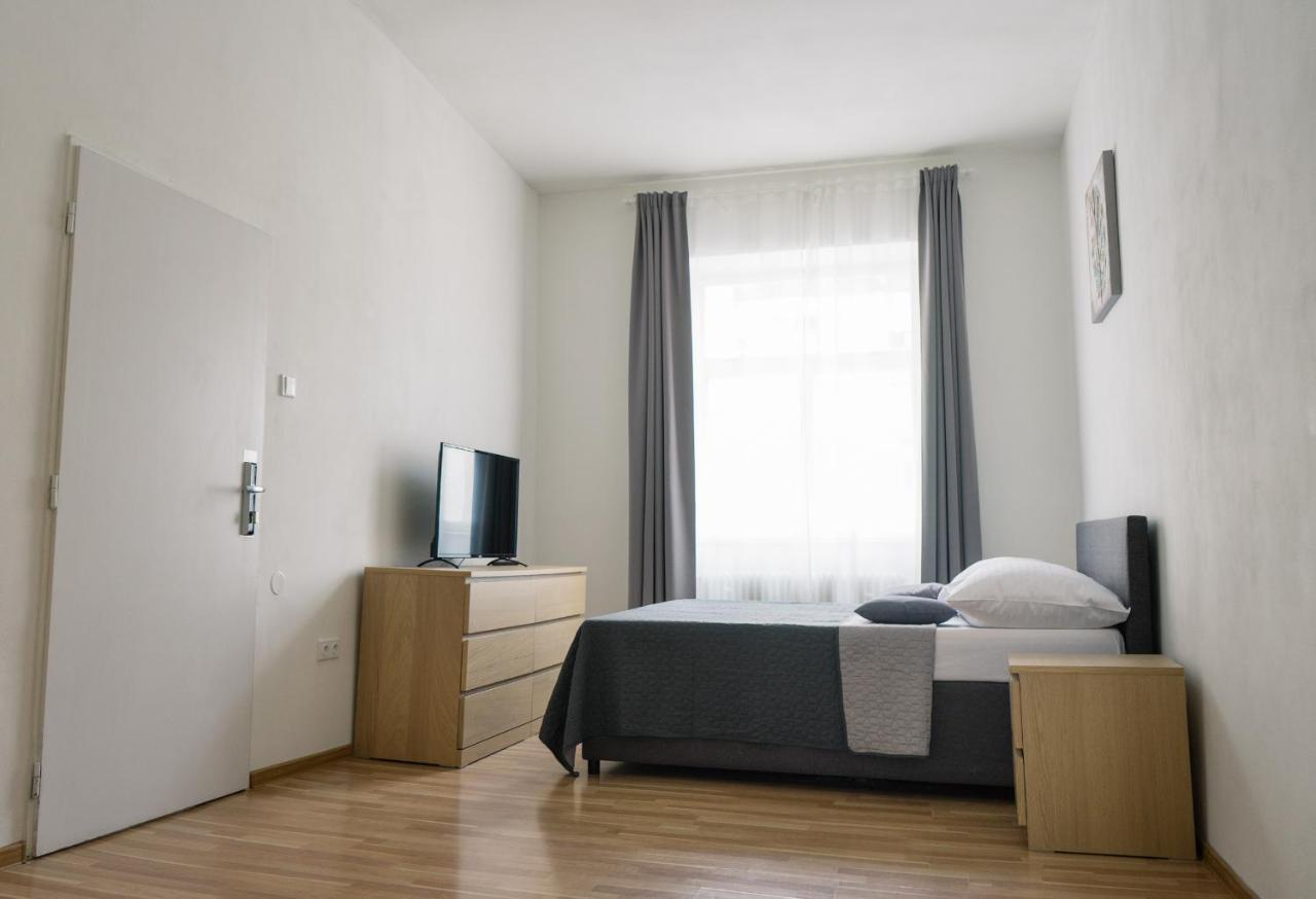 Happy Days Sokolska Apartment Prague